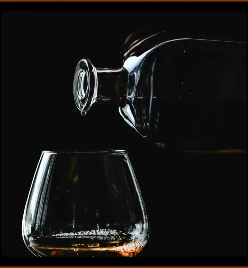 bourbon pour neat with border